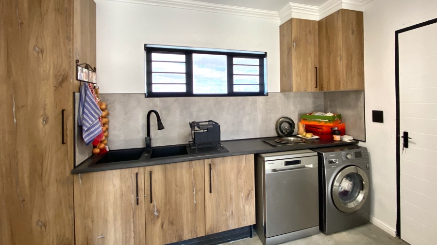 3 Bedroom Property for Sale in Dwarskersbos Western Cape